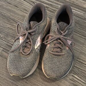 Brooks Women's Gray and Pink Sneakers